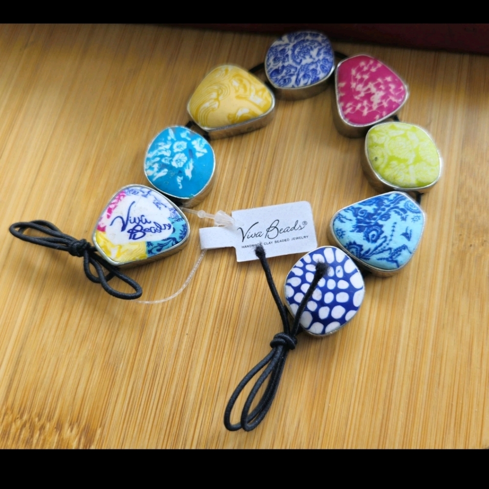 Viva Beads Handmade Stretch Polymer Clay Beads Silver Tone disc Bracelet NWT